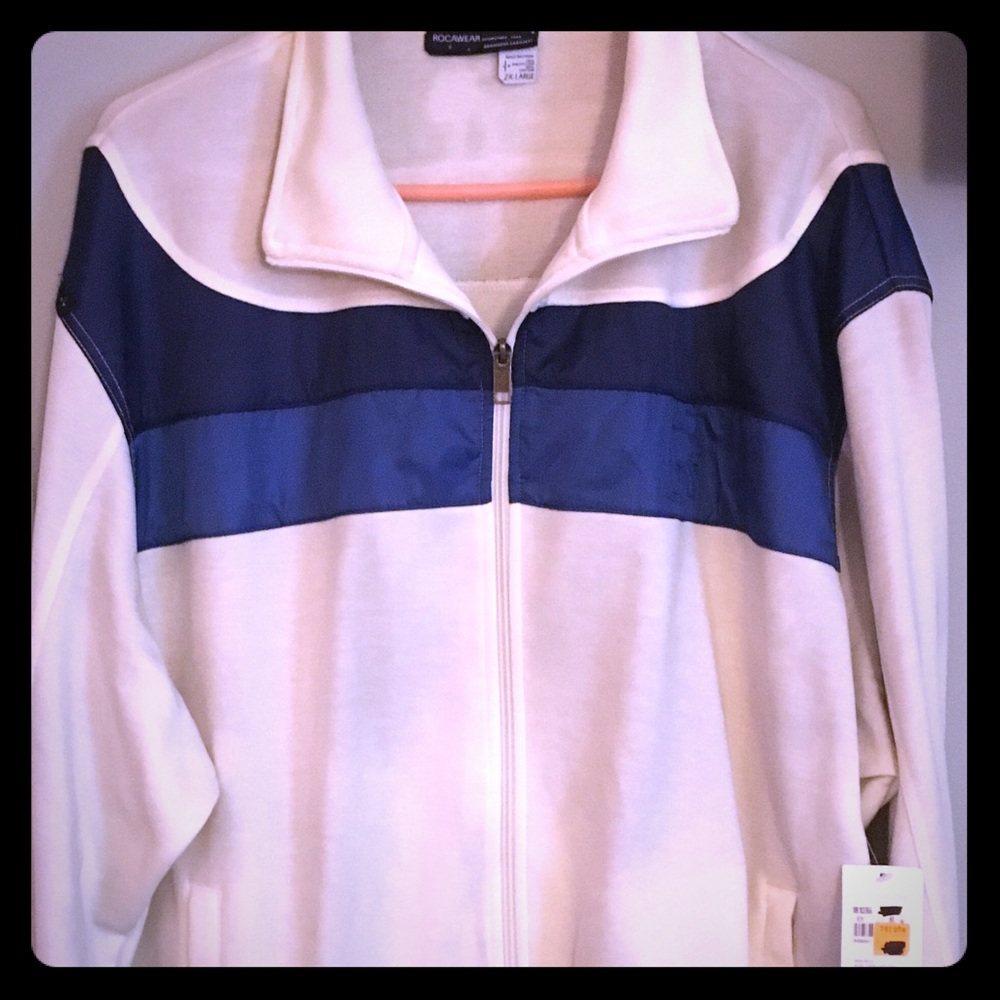 Long Sleeve Zip-Up Sweatshirt